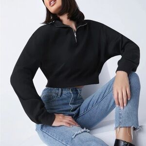 3/$30 ✨ Black Cropped quarter zip sweatshirt​​